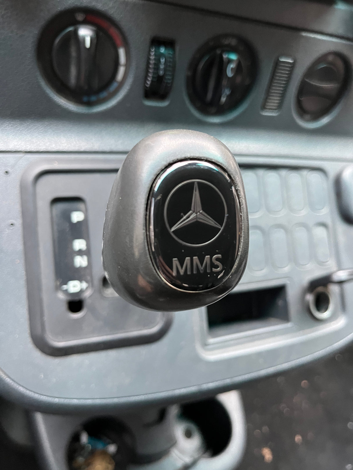 T1N Shifter Badge (NAG1, Automatic transmission) Interior (T1N) MMS HQ