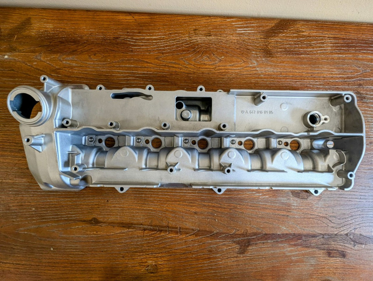 T1N Valve Cover Assembly [OM612]