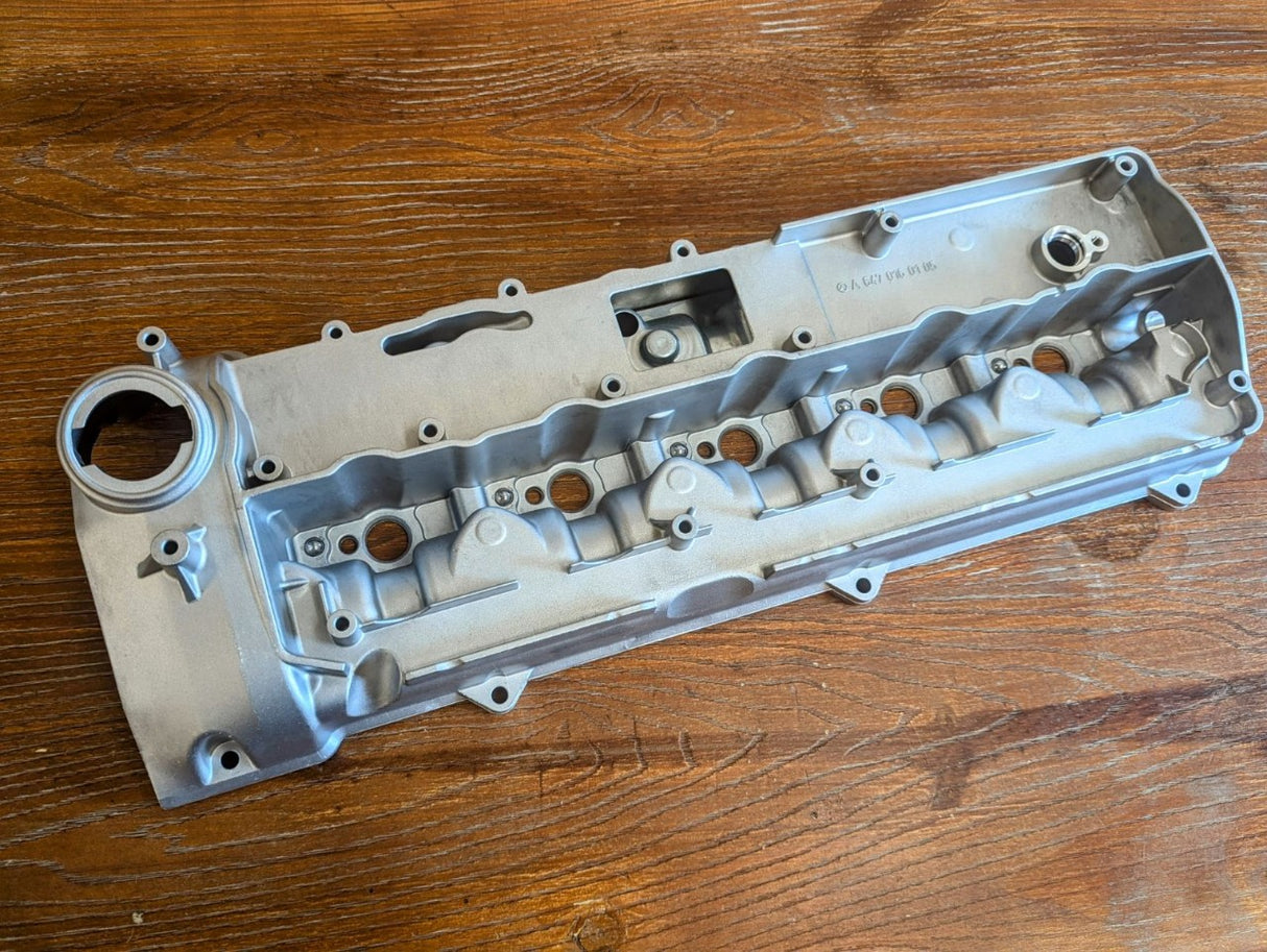 T1N Valve Cover Assembly [OM612]